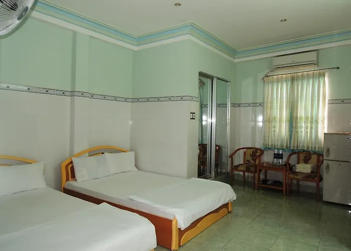 Kathy Phan Thiết